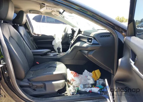 2021 Toyota Camry Se z USA, uszkodzony, nr VIN 4T1G11AKXMU419422